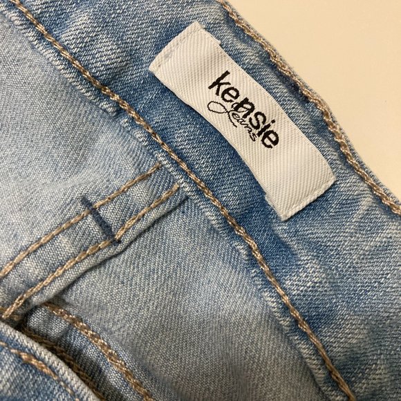 Loved, Like New Women's Light Blue Kensie Jeans Size 8US/39EU - Picture 2 of 9